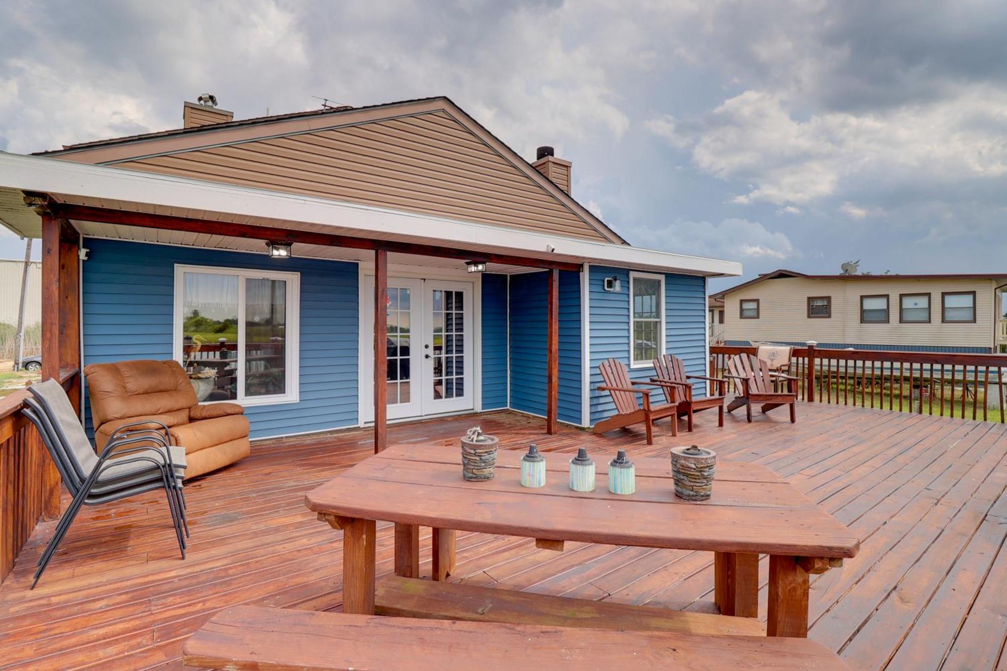 Oceanfront Milford Home With View And Boat Access Bagian luar foto